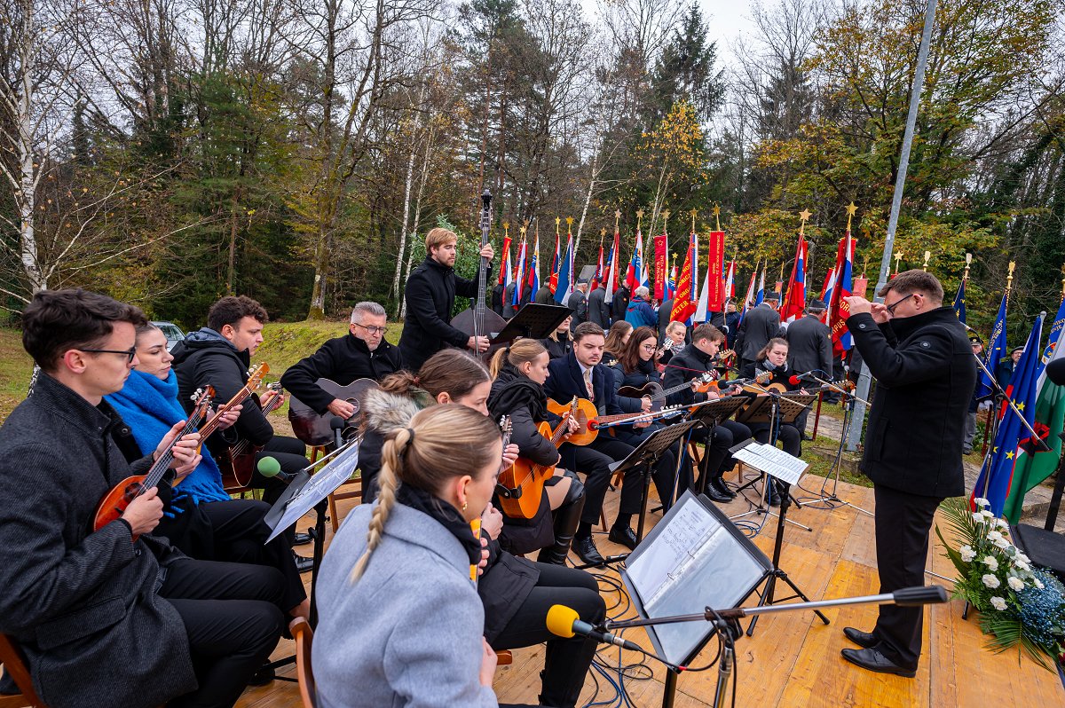 2024_11_07 Spominska svečanost ob 80. obletnici tragične nesreče Franca Rozmana - Staneta_Foto_Uroš Novina_069.jpg