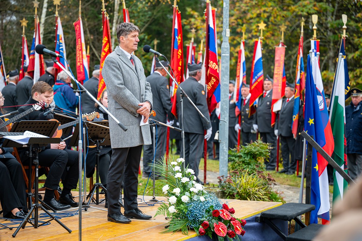 2024_11_07 Spominska svečanost ob 80. obletnici tragične nesreče Franca Rozmana - Staneta_Foto_Uroš Novina_058.jpg