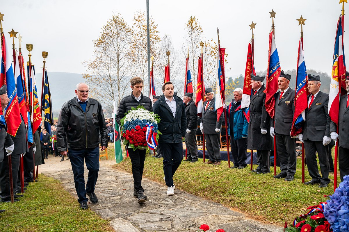2024_11_07 Spominska svečanost ob 80. obletnici tragične nesreče Franca Rozmana - Staneta_Foto_Uroš Novina_039.jpg