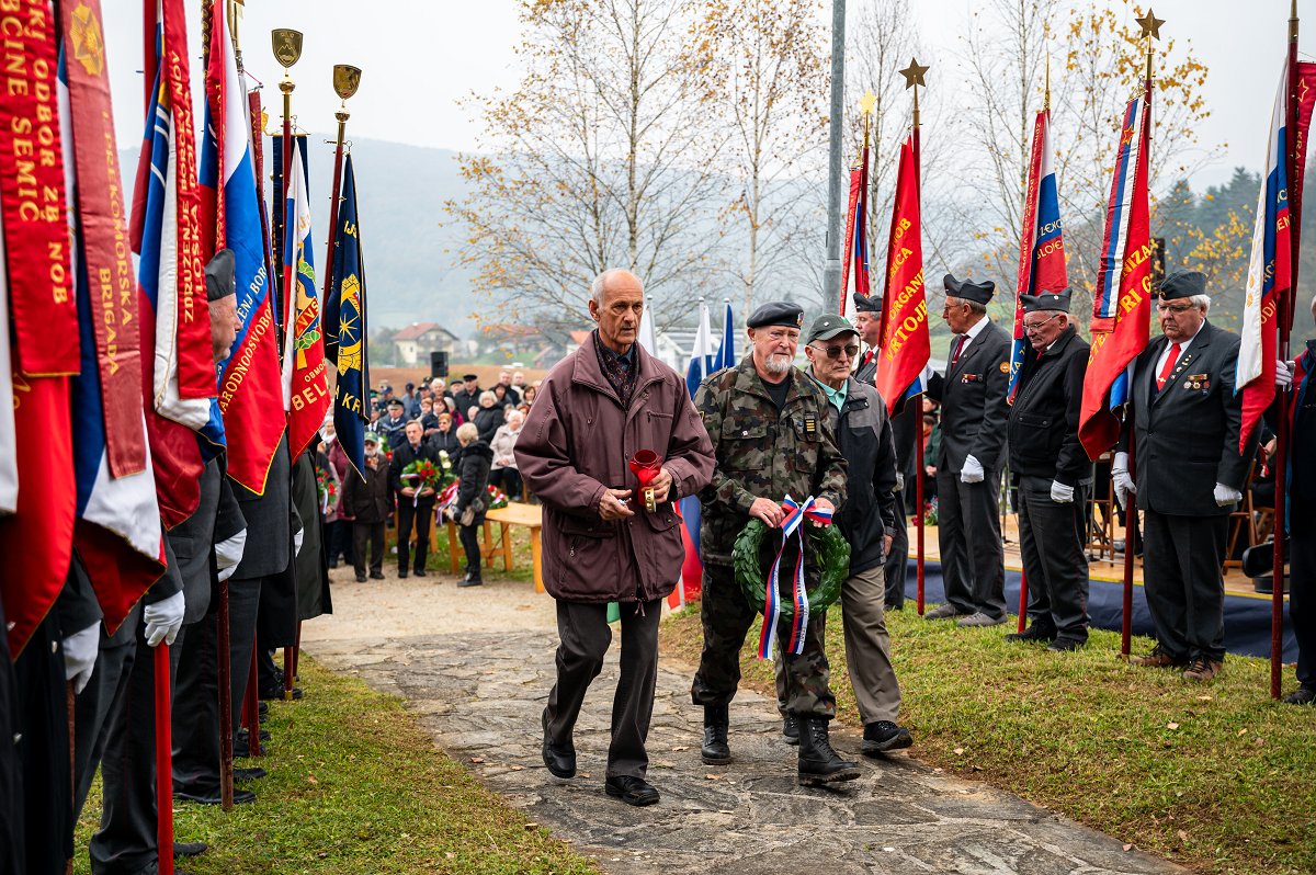 2024_11_07 Spominska svečanost ob 80. obletnici tragične nesreče Franca Rozmana - Staneta_Foto_Uroš Novina_018.jpg