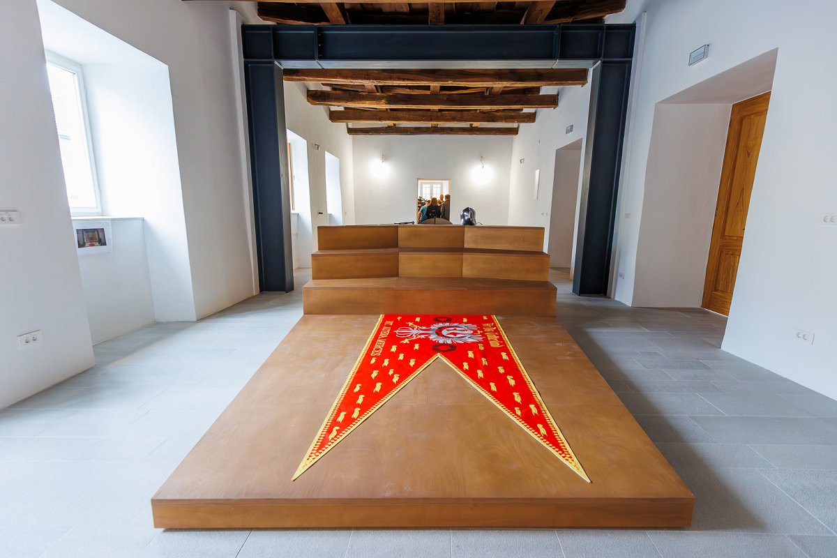 Tiskovna Grad 51.jpg