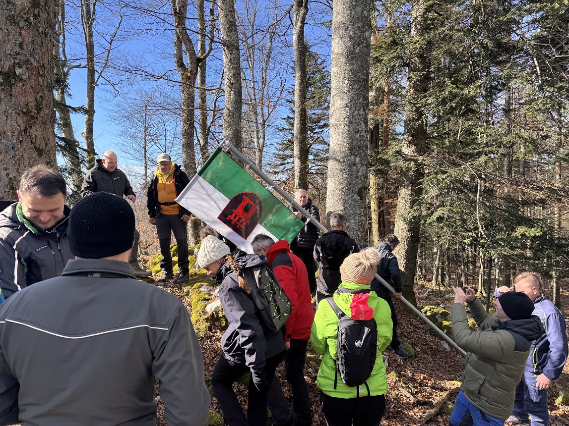 Obeležitev najvišjega vrha občine Črnomelj (24).jpg