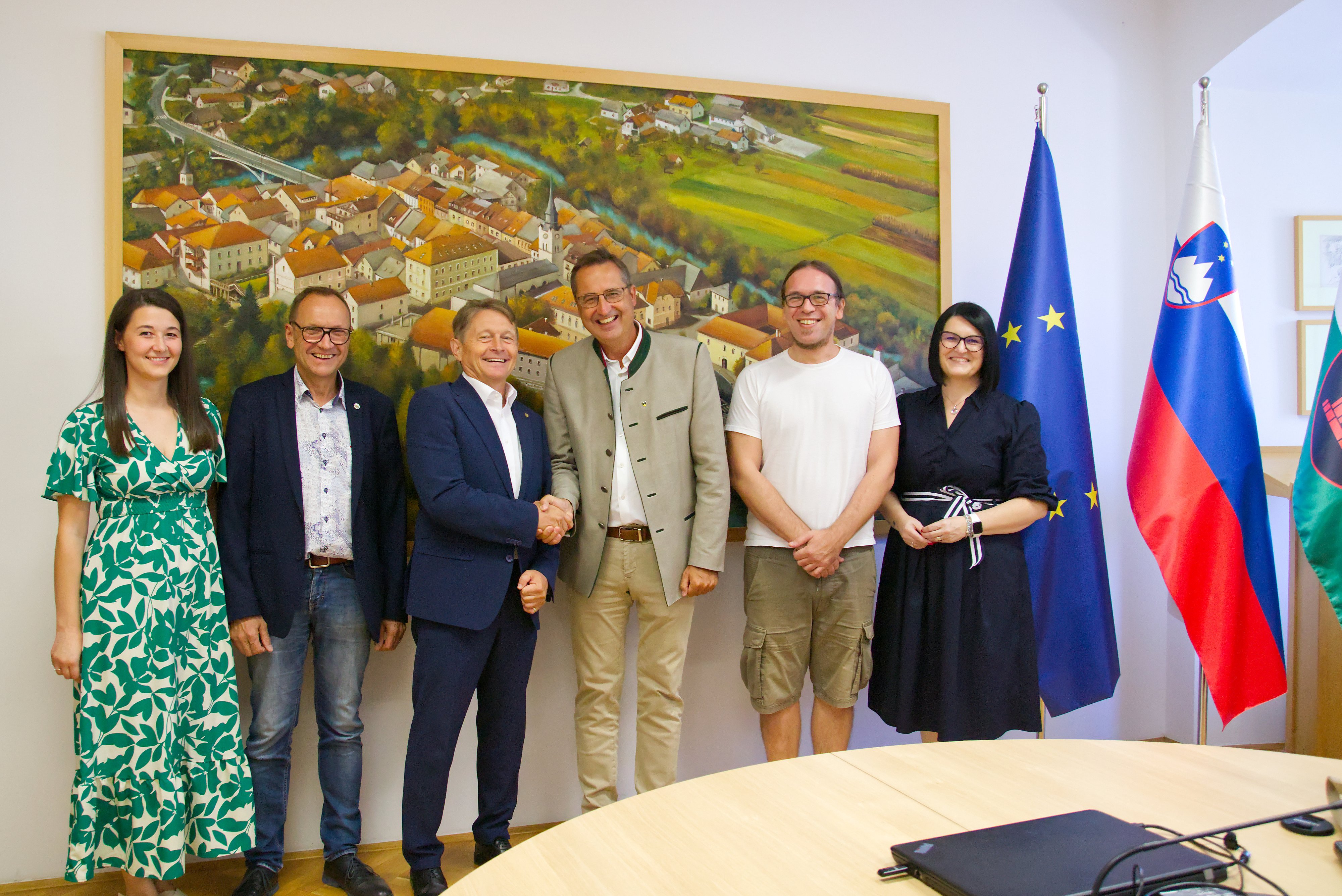 Na sliki so Nastasja Schweiger, Gerhard Wimbauer, Andrej Kavšek, Max Oberleitner, Janez Weiss in Barbara Papež Lavrič