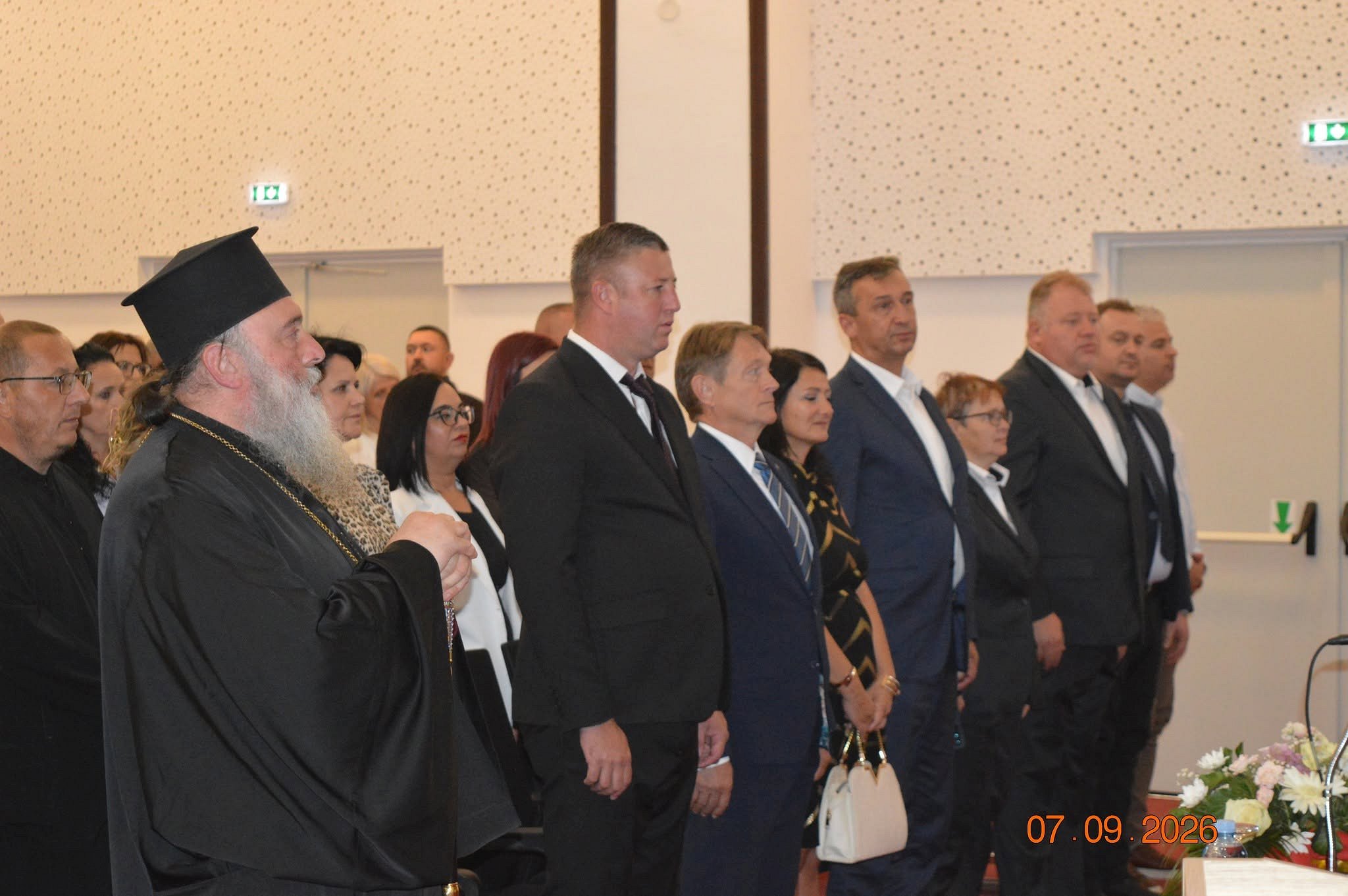 Črnomaljska delegacija med slavnostno sejo občine delčevo